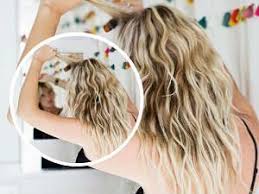 Yaz Saclari Ve Yazin Saclara Sekil Vermenin Zararsiz Yollari Nouvelles Coiffures Cheveux Cheveux Vague