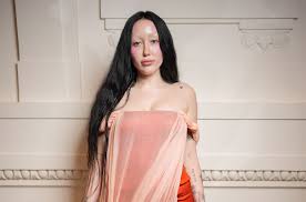 Noah Cyrus Has NSFW Response to Comment About Dominic Purcell Rumor