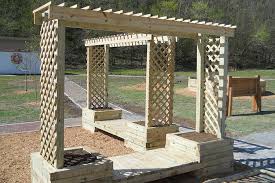 These diy arbor plans show you how to build a trellis that is the entryway to the garden and a part of the garden. How To Build A Trellis Planter Bench Kaboom