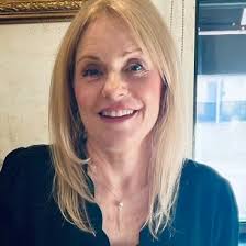 Laura Roscoe Email & Phone Number