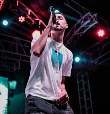 Te recomendamos que escuches esta musica: Frases Jay Wheeler Oficial Posts Facebook