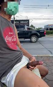 Public jerk - video 5 - ThisVid.com em inglês