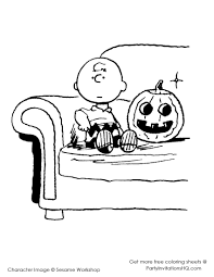 There are many kids that are not familiar with this famous cartoon. Charlie Brown Halloween Snoopy Coloring Pages Snoopy Halloween Halloween Coloring Pages