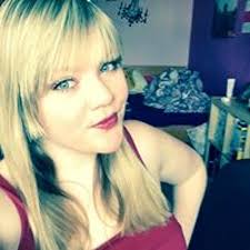 Sabrina Lou's Instagram, Twitter & Facebook