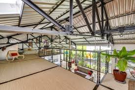 Loft Dans Un Ancien Garage Automobile A Roubaix Maisons Metalliques Maison Design Et Loft