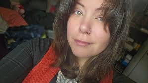 When chemotherapy and immunotherapy attack your liver and kidneys and you  can not have them again it's a terrifying moment. Let us surround Sam who  now prepares for mastectomy and radiation sooner