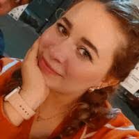 America Robledo's Instagram, Twitter & Facebook