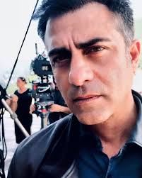 Do it yourself oily skin skincare routine: Simone Montedoro Biografia Chi E Eta Altezza Peso Figli Moglie Instagram E Vita Privata Spettegolando