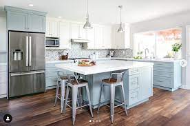 Kitchen Color Schemes That Complement