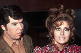 Raquel Welch, star of Fantastic Voyage, One Million Years B.C., dead at 82 