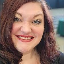 Shauna Albert's Instagram, Twitter & Facebook