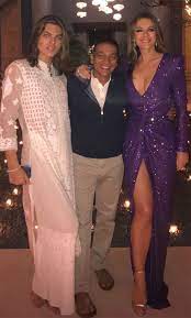 Series the royals, in which. Elizabeth Hurley Celebrates New Years Eve With Son Damian People Com