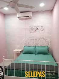 Oleh kerana ramai orang menghabiskan sedikit masa di bilik tidur, tidak perlu mempunyai cahaya semulajadi di sini sama ada. Wanita Kongsi Deko Loteng Rumah Teres Siap Boleh Tambah Bilik Manfaatkan Ruang Yang Ada