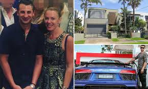Ms caddick was last seen on november 11 when a search warrant was executed by asic at her home during an investigation into the misappropriation of her clients' funds. Mega Mansion Belonging To Sydney Millionaire Melissa Caddick Could Be Seized Daily Mail Online