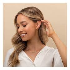 Jessica Bohnert's Instagram, Twitter & Facebook