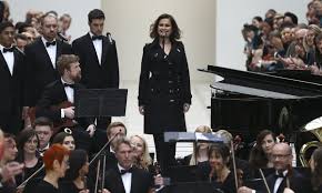 City Spy: Burberry boss Christopher Bailey united with dream girl Alison  Moyet