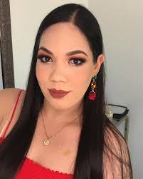 Makeup Nilda Robles.