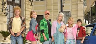 It is a sequel of les tuche and les tuche 2: Les Tuche 3 Premiers Pas A L Elysee Dans La Bande Annonce