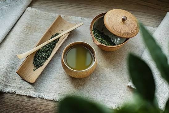 𝐉𝐚𝐩𝐚𝐧𝐞𝐬𝐞 𝐒𝐞𝐧𝐜𝐡𝐚 𝐓𝐞𝐚 𝐖𝐨𝐫𝐤𝐬𝐡𝐨𝐩 Đón đợi một hành  trình khám phá thế giới trà Nhật Bản với Workshop Trà Sencha dưới sự dẫn  dắt của chuyên gia Bastien Raulet, nhà sáng lập