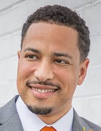 Marcus Gibson's Instagram, Twitter & Facebook