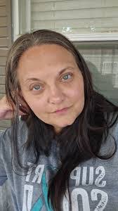 Joni Newell's Instagram, Twitter & Facebook