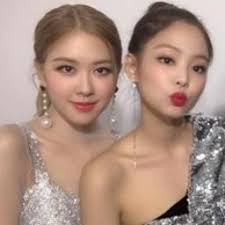 Usually, the way she kisses you is the way she wants to be kiss. Rose Jennie Live Kiss And Make Up Song Lyrics And Music By Blackpink Rose X Jennie Arranged By Roses Are Rosie On Smule Social Singing App