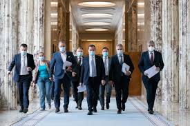 Primii 15 candidați pnl la alegerile europarlamentare (în ordinea publicată pe buletinele de vot): Pnl Si A Ales CandidaÅ£ii Pentru Alegerile Parlamentare 19 10 2020 Bursa Ro