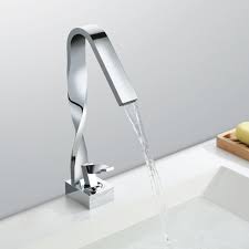 Neu,ungebraucht,mit 2schläuchen für warm wasserhahn waschtisch hansa bad. Design Waschtischarmatur Wasserfall Mischbatterie Real De