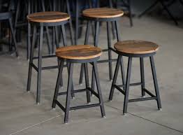 Custom Bar Stools With Tractor Seat Bar Stools And Round Wood Holder Plus Iron Legs For Bar Stools Design T Steel Bar Stools Metal Bar Stools Rustic Bar Stools