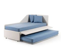 Nel nostro outlet sono presenti divani con letto in offerta. Divano Letto Estraibile Trasformabile In Letto Matrimoniale Gardinistore