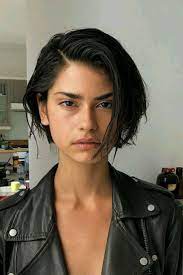 Pinterest Maiielle Thick Hair Styles Short Bob Hairstyles Hair Styles
