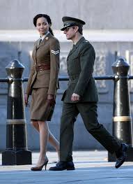 Watch edge of tomorrow 2014 full movie free, download edge of tomorrow 2014. Edge Of Tomorrow Tom Cruise Officer Tom Cruise Edge Of Tomorrow Actors