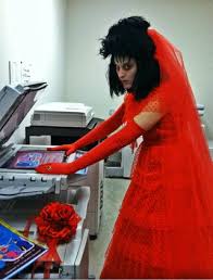 See more ideas about beetlejuice wedding, beetlejuice, beetlejuice halloween. Beetlejuice Lydia S Wedding Dress 4 Steps With Pictures Instructables