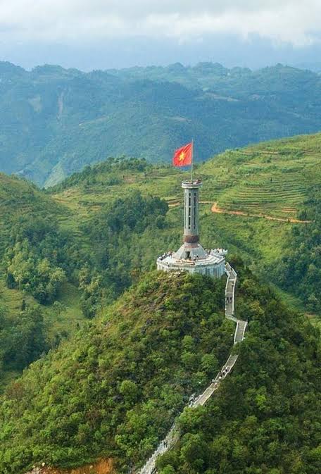 Cột cờ Quốc gia Lũng Cú - Nơi non sông gửi trọn hồn thiêng dân tộc