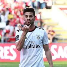 Líder sporting recebe vitória de guimarães e procura manter assistir benfica x sporting em directo ao vivo online gratis. O Craque Da Equipa Sport Lisboa E Benfica Jogadores Do Benfica Futebol