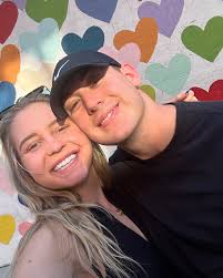 Collins Jones (@collins_jones) • Instagram photos and videos