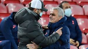 Nhưng jurgen klopp và jose mourinho thì khác. Premier League 2020 Jose Mourinho Vs Jurgen Klopp Touchline Discussion Video Spurs Manager Cries Double Standards