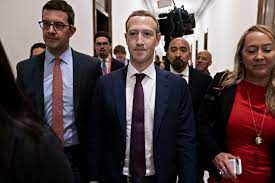 Facebook's Zuckerberg Meets Trump With His Company on Defensive ...