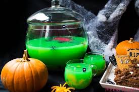 Halloween Party Rezepte 8 Schnelle Und Leckere Ideen Halloween Party Rezepte Halloween Bowle Und Halloween Desserts