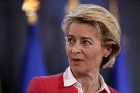 Belarus habe aus der schweiz die information bekommen, dass sich ein sprengsatz an bord des flugzeugs befinde, sagte lukaschenko laut der staatlichen nachrichtenagentur belta vor dem. Belarus Ryanair Flugzeug Zu Notlandung Gezwungen Kritik Von Ursula Von Der Leyen