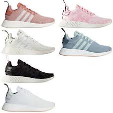 Hierfür besitzen die modelle technologien, die rutschfestigkeit und atmungsaktivität erhöhen. Damen Sneaker Adidas Originals Nmd R1w Sneakers Women Buy Clothes Shoes Online