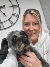 Thank you all! I found our solution. ❤️ Hi! My dogs (3) would need anal  gland pressing, but the vet isn't fully opened yet and it is also a  nightmare to get