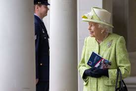 A lenda da rainha santa isabel animated! Rainha Isabel Ii Contrata Ex Espiao Para Gerir A Crise Da Monarquia