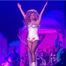 Lady gaga at dubai airport. Deluxe Multicolor Lady Gaga Artrave Dubai Rhinestone Seashell Corset And Flower Garden Panty Lingeri Lady Gaga Artrave Lady Gaga Lady