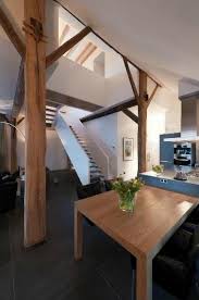 Une Ferme Renovee Dans Un Style Contemporain Planete Deco A Homes World Design D Interieur Blanc Renovation Maison Deco Ferme