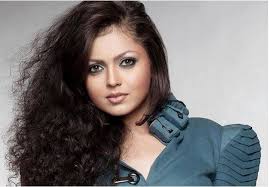 Layered haircuts for curly hair. Top 10 Female Indian Celebrities Who Have Natural Curly Hairs Latest Articles Nettv4u