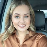 Laura Collinsworth's Instagram, Twitter & Facebook