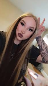 Call of duty warzone, deceit 2, smite, world of Warcraft, final fantasy  online ❤️ and I play alot of resident evil but not really a co-op for that