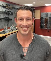 johnny joey! Good morning everybody. 🥰