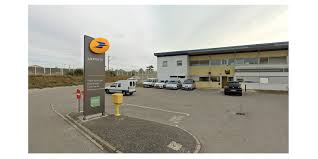 Trouver les numéros de téléphone et adresses des professionnels de votre département ou de votre ville dans l'annuaire pagesjaunes de même, je suis sans aucun revenu. La Poste Reprend Du Service Apres La Reouverture Du Centre Courrier De Romans